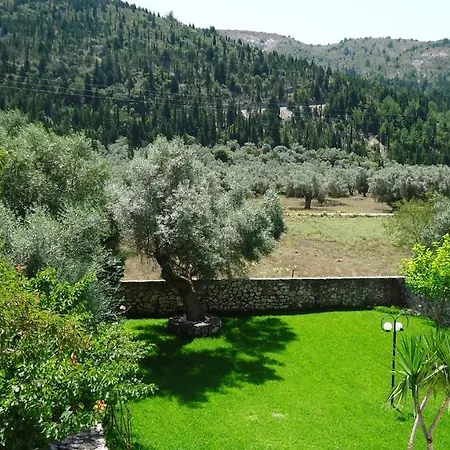House Of Garden Apartment Dragano Exterior photo