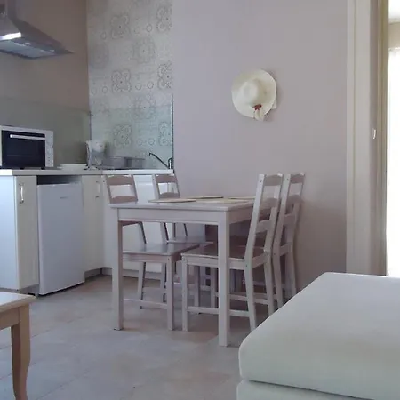 House Of Garden Apartment Dragano Exterior photo