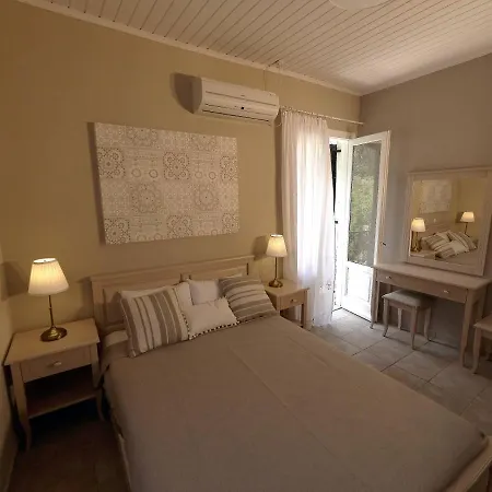 House Of Garden Apartment Dragano Exterior photo