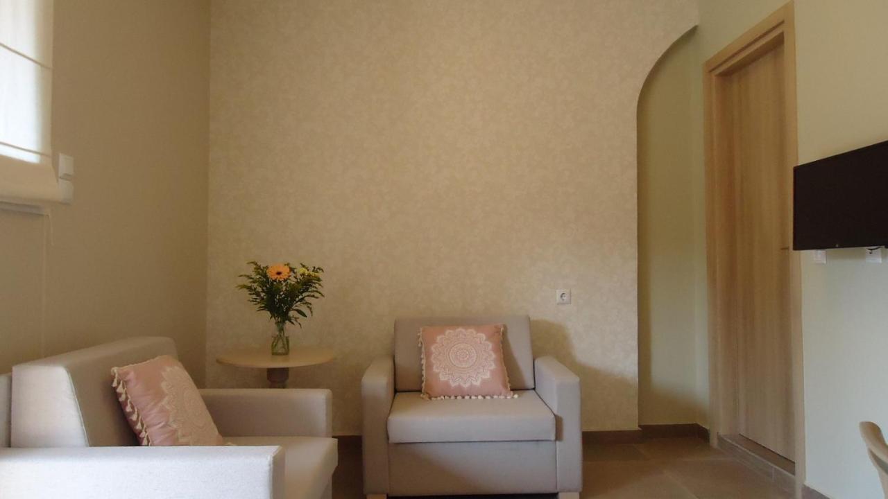 House Of Garden Apartment *